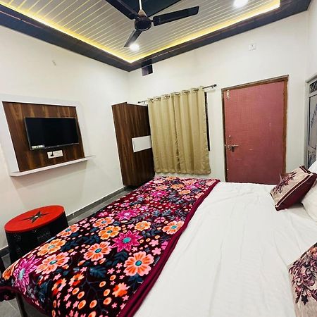 فندق The Nirmala Palace Ayodhya المظهر الخارجي الصورة