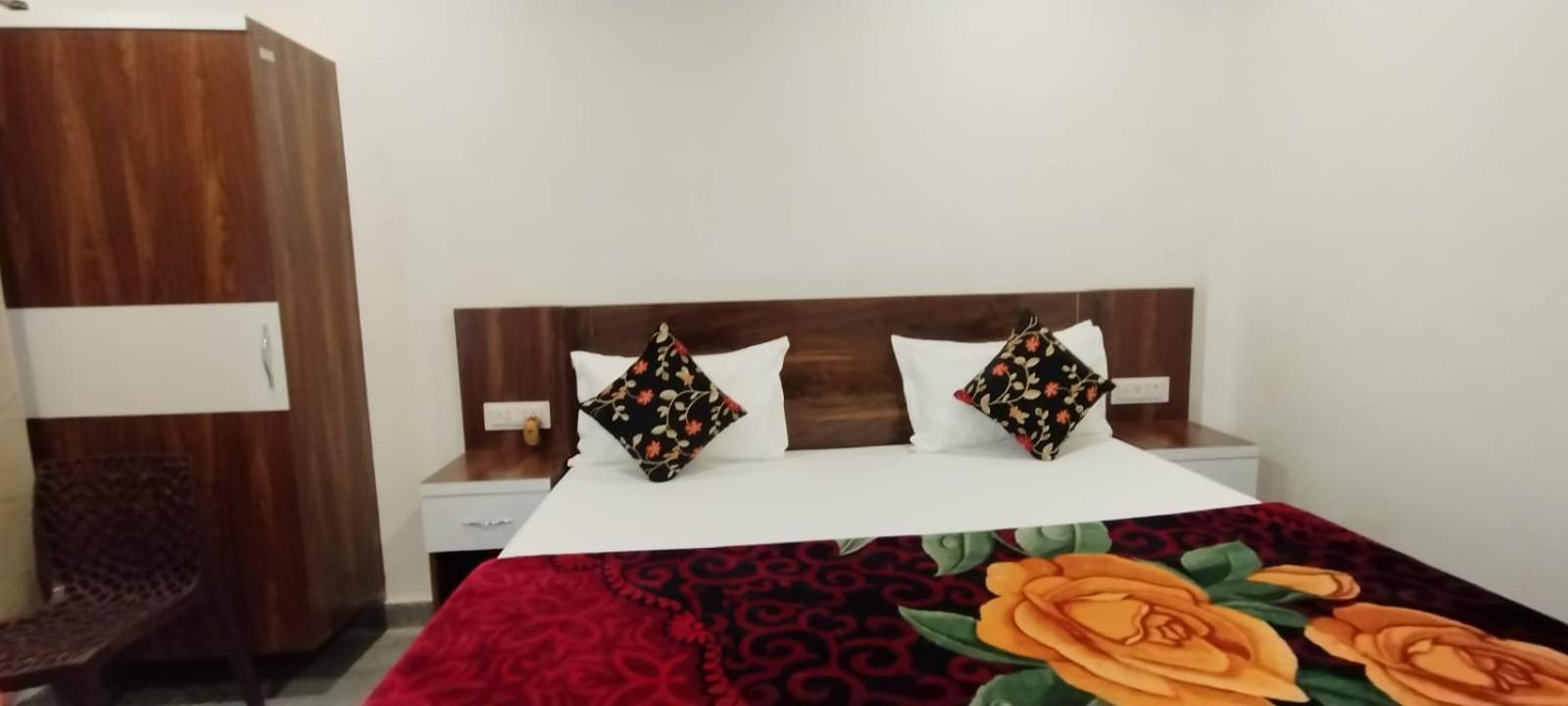 فندق The Nirmala Palace Ayodhya المظهر الخارجي الصورة